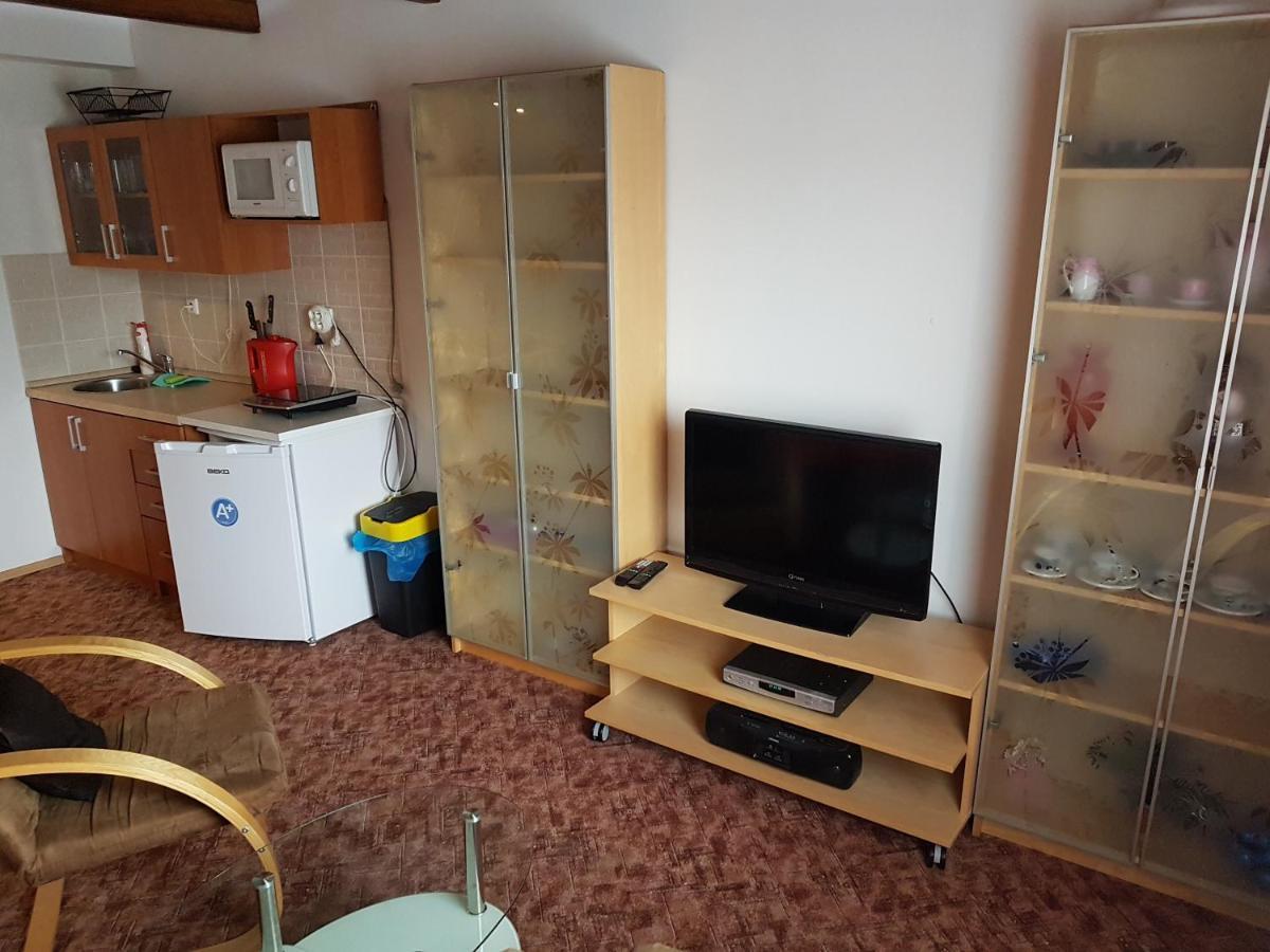 Apartment Pribram Bagian luar foto